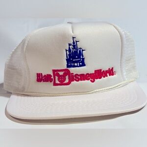 Official Walt Disney World, Magic Kingdom snapback trucker hat
